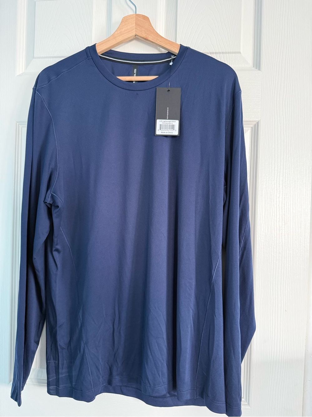 Ten Thousand Lightweight Long Sleeve Tee Shirt Navy Blue NWT Large L
